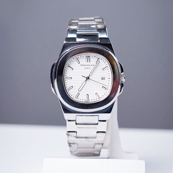 Patek Philippe Nautilus – Iconic Luxury Watch | White.