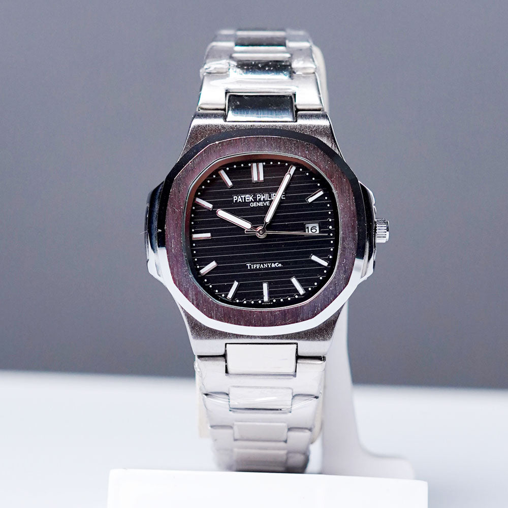 Patek Philippe Nautilus – Iconic Luxury Watch | Black.